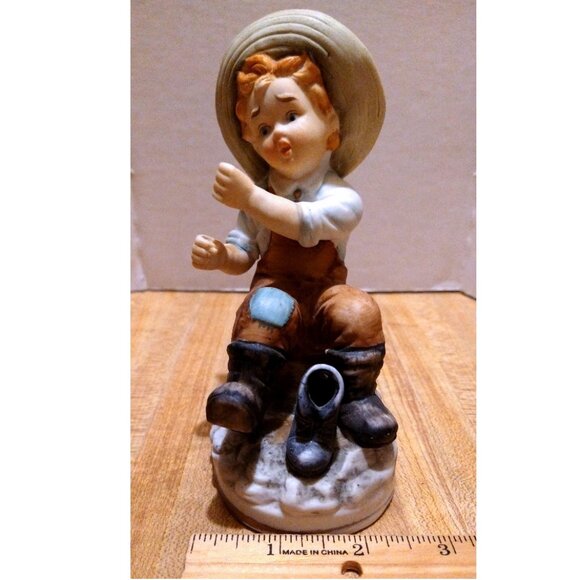Vintage Country Boy Fishing Ceramic Figurine Statue Pole Missing - Picture 14 of 16
